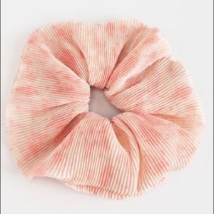 Francesca’s jumbo scrunchie